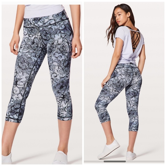 lululemon athletica Pants - lululemon wunder under high rise crops